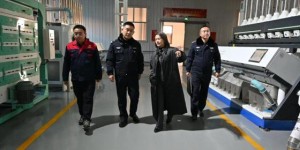巴彦县公安局经侦大队深入企业开展  法制宣传活动