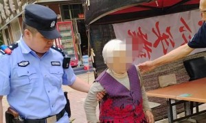 老人迷路家难回 民警救助暖人心
